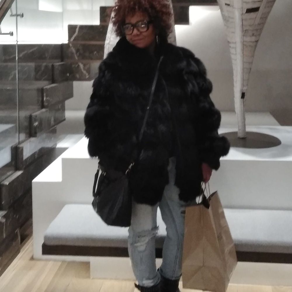 Meet your Posher, Staci